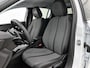 Peugeot 208 Allure Hybrid 110pk Automaat | Lage kilometerstand! | Navigatie | Climate Control | Cruise Control | Parkeersensoren v+a | Armsteun | Digitaal instrumentenpaneel | Draadloze Apple Carplay / Android Auto | DAB+ radio | Led koplampen | Donker getint glas | 16" lichtmetalen velgen |