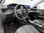 Peugeot 208 Allure Hybrid 110pk Automaat | Lage kilometerstand! | Navigatie | Climate Control | Cruise Control | Parkeersensoren v+a | Armsteun | Digitaal instrumentenpaneel | Draadloze Apple Carplay / Android Auto | DAB+ radio | Led koplampen | Donker getint glas | 16" lichtmetalen velgen |