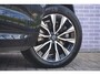 Volvo XC60 2.0 B4 D AWD Plus Dark | Google | Trekhaak | 2400KG Trekgewicht | Memory | Blis | Adaptieve Cruise |