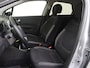 Renault Captur 0.9 TCe Intens | Navigatie | Climate Control | Sensoren met Camera Achter | Trekhaak |