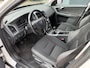 Volvo XC60 2.0 D3 FWD Momentum | Volledig dealer onderhouden | 5 Cilinder | Trekhaak | Navigatie || Bluetooth | Extra getint Glas | Cruise Control | 4 Seizoen Banden | Parkeersensoren |