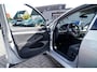 Volkswagen Golf 1.5 TSI Sport | R-line Difuser | Sport uitlaat met kleppensysteem | Navigatie | Lane Assist | Apple Carplay |