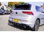 Volkswagen Golf 1.5 TSI Sport | R-line Difuser | Sport uitlaat met kleppensysteem | Navigatie | Lane Assist | Apple Carplay |