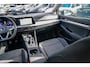 Volkswagen Golf 1.5 TSI Sport | R-line Difuser | Sport uitlaat met kleppensysteem | Navigatie | Lane Assist | Apple Carplay |