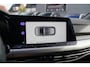 Volkswagen Golf 1.5 TSI Sport | R-line Difuser | Sport uitlaat met kleppensysteem | Navigatie | Lane Assist | Apple Carplay |