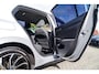 Volkswagen Golf 1.5 TSI Sport | R-line Difuser | Sport uitlaat met kleppensysteem | Navigatie | Lane Assist | Apple Carplay |