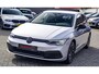 Volkswagen Golf 1.5 TSI Sport | R-line Difuser | Sport uitlaat met kleppensysteem | Navigatie | Lane Assist | Apple Carplay |