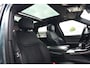 Land Rover Range Rover Sport 3.0 P440e Dynamic HSE | PHEV | PANO | Meridian | 360 | HUD | Land Rover Range Rover Sport P440e Dynamic HSE 441 PK Plug-in Hybrid met 3.0 zescilinder benzinemotor en 8-traps automatische transmissie, voorzien van een luxe lederen interieur, elektrisch
