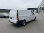 Mercedes-Benz eVito 112 L2 60 kWh / Snel laden 80kw / Camera / Parkeersensoren / Airco / Cruise control / Carplay navigatie / Achterdeuren