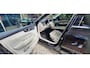 Volvo XC60 2.0 B4 Business Pro | Panoramadak | Lederen Bekleding | Achteruitrijcamera | Parkeersensoren | Keyless Entry | Elektrische Achterklep | Stoelverwarming | Cruise Control Adaptief | BLIS | Navigatie | Apple Carplay | Android Auto