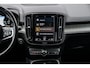 Volvo XC40 1.5 T5 Recharge Inscription | Plug-in Hybrid (PHEV) | Trekhaak | Achteruitrijcamera | Parkeersensoren | Keyless Entry | Elektrische Achterklep | Elektrisch Verstelbare Voorstoelen | Lederen Bekleding | Stoelverwarming | Cruise Control Adaptief | BLIS | Navigatie | Apple Carplay | Android Auto