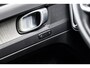 Volvo XC40 1.5 T5 Recharge Inscription | Plug-in Hybrid (PHEV) | Trekhaak | Achteruitrijcamera | Parkeersensoren | Keyless Entry | Elektrische Achterklep | Elektrisch Verstelbare Voorstoelen | Lederen Bekleding | Stoelverwarming | Cruise Control Adaptief | BLIS | Navigatie | Apple Carplay | Android Auto