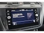 Volkswagen Tiguan Allspace All-Space 1.5 TSI Highline Business R-Line Nieuwe All-Seasons | Climate | LED | Adaptive Cruise | Carplay | Mooie auto!