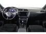 Volkswagen Tiguan Allspace All-Space 1.5 TSI Highline Business R-Line Nieuwe All-Seasons | Climate | LED | Adaptive Cruise | Carplay | Mooie auto!