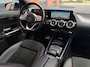 Mercedes-Benz GLA 250 4MATIC AMG Line l Pano Dak l Leder/Alcantara l Trekhaak l Dodehoek Detectie l AMG l Sfeerverlichting l