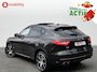 Maserati Levante 3.0 V6 SQ4 AWD GranLusso "Verde Ossido" Panoramadak NL auto! | Harman/Kardon | Soft Close | Achteruitrijcamera | Elek. Stoelen