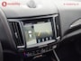 Maserati Levante 3.0 V6 SQ4 AWD GranLusso "Verde Ossido" Panoramadak NL auto! | Harman/Kardon | Soft Close | Achteruitrijcamera | Elek. Stoelen
