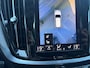 Volvo V60 2.0 T6 Recharge AWD R-Design | Plug-in Hybrid (PHEV) | Trekhaak | Harman Kardon Audio | 360 Graden Camera | Parkeersensoren | Keyless Entry | Elektrische Achterklep | Elektrisch Verstelbare Voorstoelen | Stoelverwarming voor en achter | Cruise Control Adaptief | BLIS | Navigatie | Apple Carplay | Android Auto