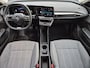 Renault Megane E-Tech EV40 Boost Charge Equilibre / SOH 94,60% / Dealer onderhouden / Navigatie via Apple Carplay of Android Auto / Achteruitrijcamera / Stuur & Stoelverwarming / Cruise control / Draadloze telefoon lader / Keyless Entry/Start /