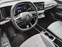 Renault Megane E-Tech EV40 Boost Charge Equilibre / SOH 94,60% / Dealer onderhouden / Navigatie via Apple Carplay of Android Auto / Achteruitrijcamera / Stuur & Stoelverwarming / Cruise control / Draadloze telefoon lader / Keyless Entry/Start /