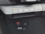 Renault Megane E-Tech EV40 Boost Charge Equilibre / SOH 94,60% / Dealer onderhouden / Navigatie via Apple Carplay of Android Auto / Achteruitrijcamera / Stuur & Stoelverwarming / Cruise control / Draadloze telefoon lader / Keyless Entry/Start /