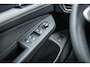 Volkswagen Golf 1.5 eHybrid 204pk Life Edition | Trekhaak | Ergo Active Stoel | Achteruitrijcamera | 18'' Velgen