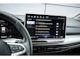 Volkswagen Golf 1.5 eHybrid 204pk Life Edition | Trekhaak | Ergo Active Stoel | Achteruitrijcamera | 18'' Velgen