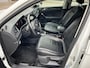 Volkswagen T-Roc 1.5 TSI ZEER COMPLEET, O.A. LEDER, OPEN PANORAMADAK, A-CAMARA ETC! NU PREMIUMPAKKER GRATIS INCL. 12 MAANDEN GARANTIE!!