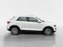 Volkswagen T-Roc 1.5 TSI ZEER COMPLEET, O.A. LEDER, OPEN PANORAMADAK, A-CAMARA ETC! NU PREMIUMPAKKER GRATIS INCL. 12 MAANDEN GARANTIE!!