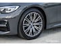 BMW 3-Serie Touring 320d 190Pk Aut. | High Executive | M-sport | 360° Camera | Trekhaak | 18'' | Dravit Grau