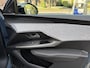Peugeot E-3008 Launch Edition 325 Dual Motor 73 kWh | 8 Jaar Garantie | Nieuw Auto | Volledig Lederen Bekleding | Focal Audio | Panoramisch Schuifdak | LED Matrix Verlichting | Navigatie | 20" Lichtmetalen Velgen | 360 Graden Camera | Dode Hoek Detectie | Adaptieve Cruise Control | Stoelverwarming + Massage + Ventilatie | Hoge Zitpositie |
