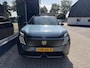 Peugeot E-3008 Launch Edition 325 Dual Motor 73 kWh | 8 Jaar Garantie | Nieuw Auto | Volledig Lederen Bekleding | Focal Audio | Panoramisch Schuifdak | LED Matrix Verlichting | Navigatie | 20" Lichtmetalen Velgen | 360 Graden Camera | Dode Hoek Detectie | Adaptieve Cruise Control | Stoelverwarming + Massage + Ventilatie | Hoge Zitpositie |