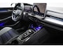 Volkswagen Golf 1.5 eHybrid GTE | LEDER | PANORAMADAK | HEAD UP | STOELVENTILATIE | STUURVERWARMING | TREKHAAK | 18"