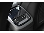 Volvo V60 T8 Plug-in hybrid AWD Ultra Dark | Panoramadak | Trekhaak | 360 graden camera | Head-up display | Verwarmbare voorstoelen, achterbank en stuurwiel | Premium audio by Harman Kardon | Apple carplay/Android auto