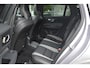 Volvo V60 T8 Plug-in hybrid AWD Ultra Dark | Panoramadak | Trekhaak | 360 graden camera | Head-up display | Verwarmbare voorstoelen, achterbank en stuurwiel | Premium audio by Harman Kardon | Apple carplay/Android auto