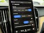 Volvo XC60 T6 Plug-in hybrid AWD Ultra Dark | Trekhaak | Panoramadak | Luchtvering | 360 Graden Camera | Harman / Kardon |