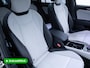 Volkswagen Tiguan 1.5 eHybrid Elegance Business 204 PK | Panodak | Elec. Trekhaak | Stoel- & Stuurverw. | Massagestoelen | 20 inch Head-Up, Ergo active stoel, Extra All Season Wielenset