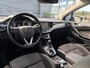 Opel Astra Sports Tourer 1.4 Business Executive ✓2 Eigenaar✓Camera✓Navi✓Trekhaakt✓Carplay✓Stoelverw✓Stuurverw✓Automaat✓Dealer Onderhouden✓Keyless✓Clima✓Cruise✓Pdc V+A✓Halfleder✓Comfortstoelen✓150pk✓Rijstrooksensor✓Dodehoeksensor✓Elekt Stoelen✓Lm velgen✓N.A.P✓Apk tot 03-2027