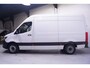 Mercedes-Benz Sprinter 317 CDI 170 pk L2H2 Adapt. Cruise Distronic, Navi Camera, Laadruimte Pakket, PDC V+A, 3-Zits