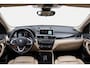 BMW X1 sDrive20i Orange Edition 192PK Panorama dak | Leder | HUD | Stoelverwarming