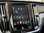 Volvo V60 T6 Twin Engine AWD Momentum Pro | Trekhaak | Parkeercamera | Apple Carplay | Digital Cockpit |
