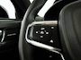 Volvo XC40 B4 Plus Dark | Panoramadak | 360° camera | Harman Kardon | Stoel- en stuurverwarming | Trekhaak