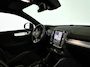 Volvo XC40 B4 Plus Dark | Panoramadak | 360° camera | Harman Kardon | Stoel- en stuurverwarming | Trekhaak
