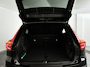 Volvo XC40 B4 Plus Dark | Panoramadak | 360° camera | Harman Kardon | Stoel- en stuurverwarming | Trekhaak