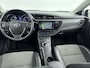 Toyota Auris 1.8 Hybrid Executive | Trekhaak | Navigatie | Parkeersensoren | Cruise Control |