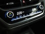 Toyota Corolla 1.8 Hybrid Sport Automaat (APPLE CARPLAY, 1e EIGENAAR, CAMERA, ADAPTIVE CRUISE, SPORTSTOELEN, LED KOPLAMPEN, LANE ASSIST, NIEUWSTAAT)