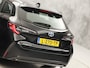 Toyota Corolla 1.8 Hybrid Sport Automaat (APPLE CARPLAY, 1e EIGENAAR, CAMERA, ADAPTIVE CRUISE, SPORTSTOELEN, LED KOPLAMPEN, LANE ASSIST, NIEUWSTAAT)