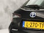 Toyota Corolla 1.8 Hybrid Sport Automaat (APPLE CARPLAY, 1e EIGENAAR, CAMERA, ADAPTIVE CRUISE, SPORTSTOELEN, LED KOPLAMPEN, LANE ASSIST, NIEUWSTAAT)