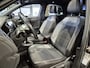 Volkswagen T-Roc 1.5 TSI Sport Business R Panorama | Camera | LED | Trekhaak | Zeer nette auto
