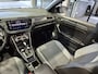 Volkswagen T-Roc 1.5 TSI Sport Business R Panorama | Camera | LED | Trekhaak | Zeer nette auto